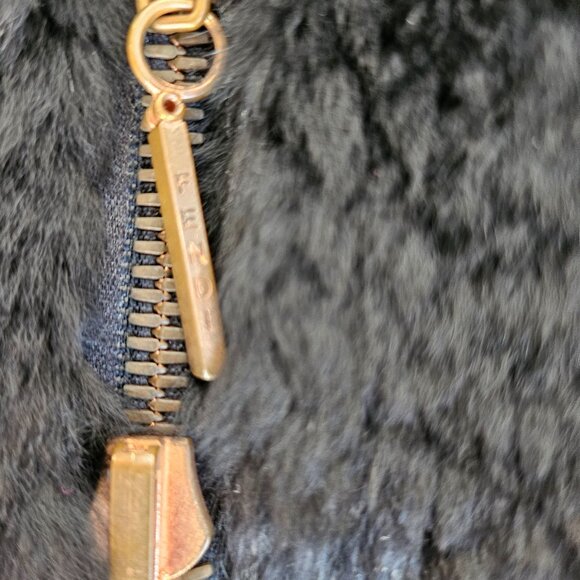 Fendi Fur Jacket - Vintage Luxury and Elegance - Picture 9 of 14